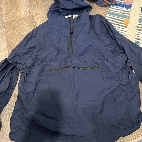 LL Bean large packable pullover hoodie - Picture 1 of 8